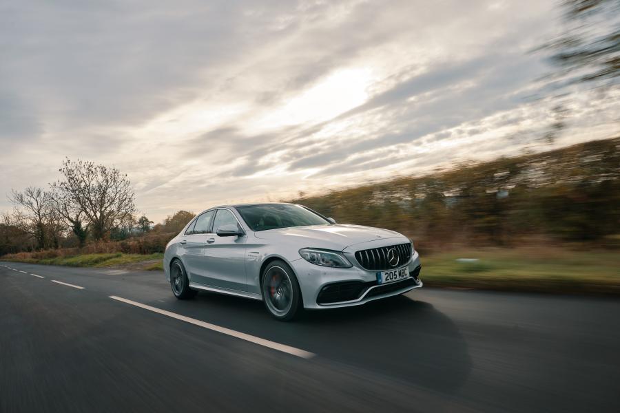  Mercedes-AMG C63 S (W205) 2018 года  (UK) (фото 26 из 40)